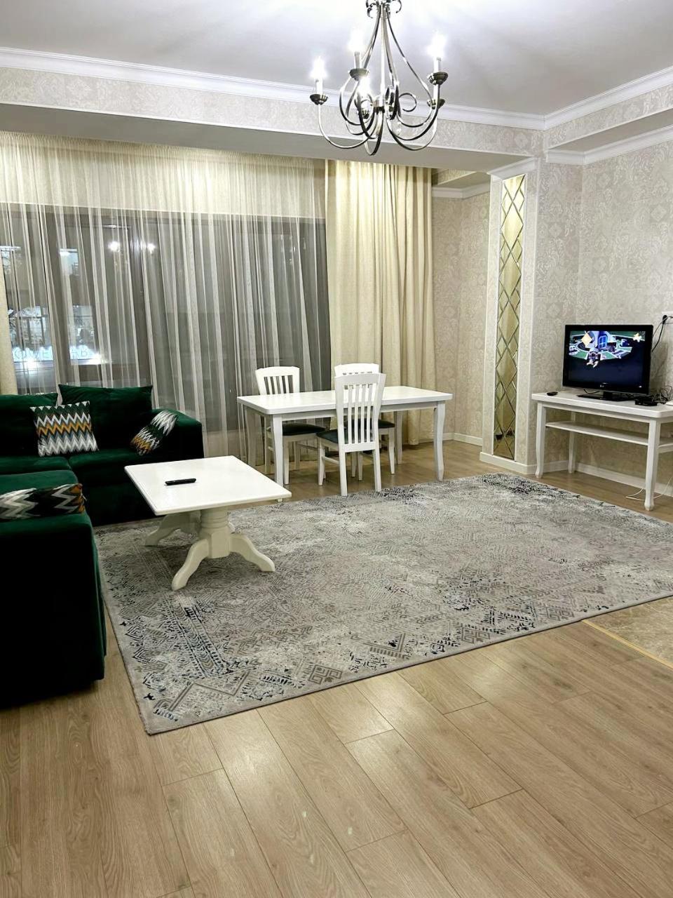 Comfortable Apartment Bisjkek Buitenkant foto